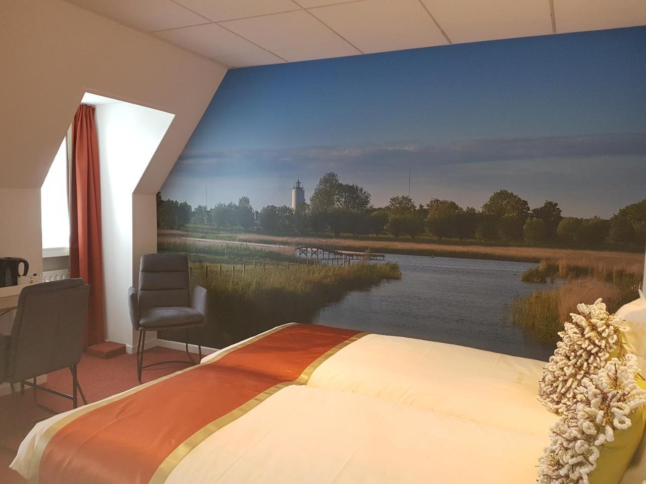 Hotel De Eenhoorn 4*